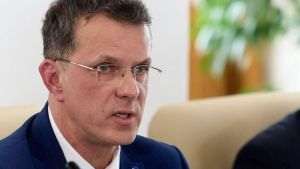 Lideri USR cer retragerea sprijinului politic pentru Ionuţ Moşteanu după scandalul diplomei de licenţă